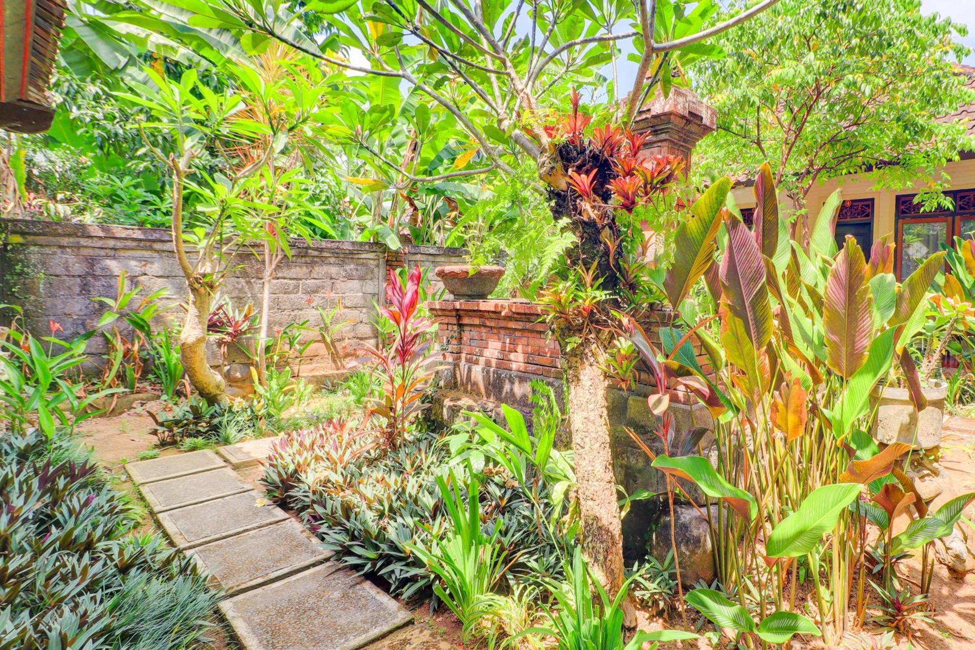Hotel O Ubud Asri Homestay Near Monkey Forest Екстериор снимка